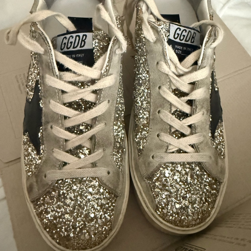 Women's Hi Star Glitter Low Top Sneakers